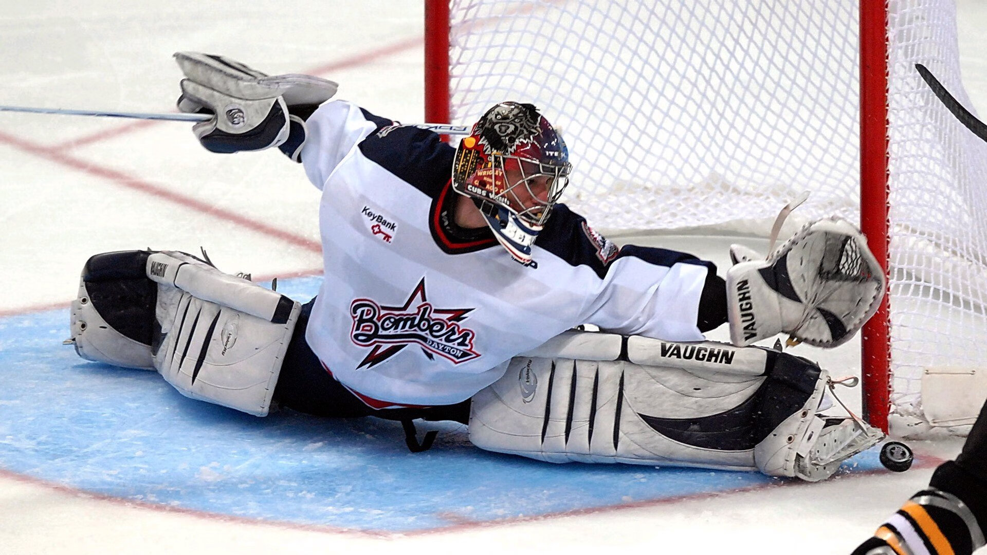 广东队击败雷霆，浓眉成为关键先生