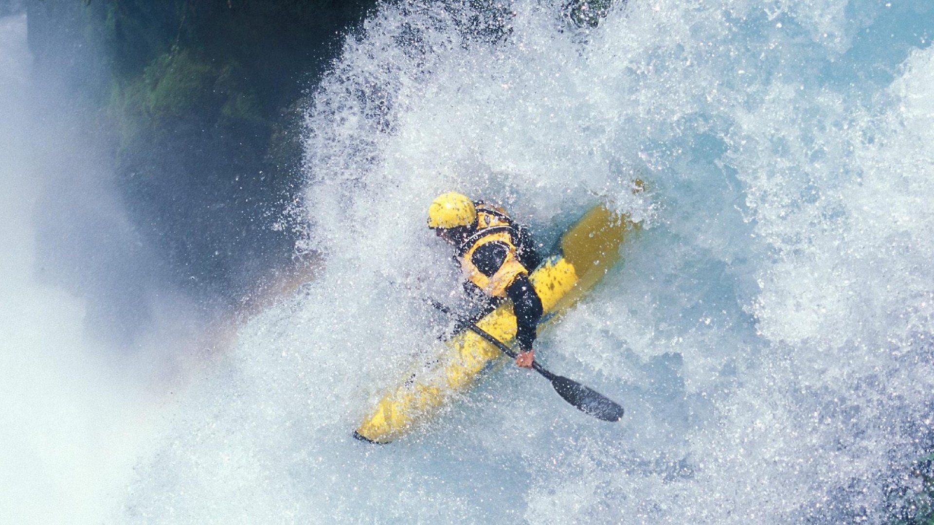 年度焦点之战之夜，当西亚卡姆撕碎战术板，篮球回归原始之美