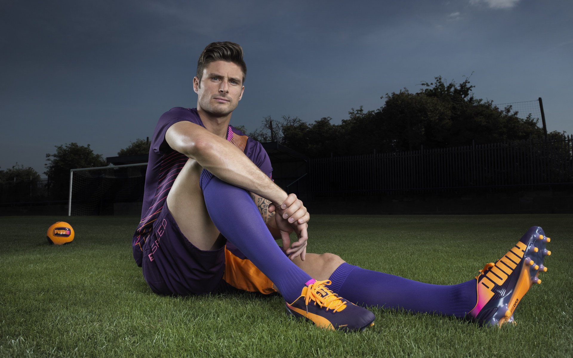 骑士踏平猛龙，F1年度争冠的终极隐喻